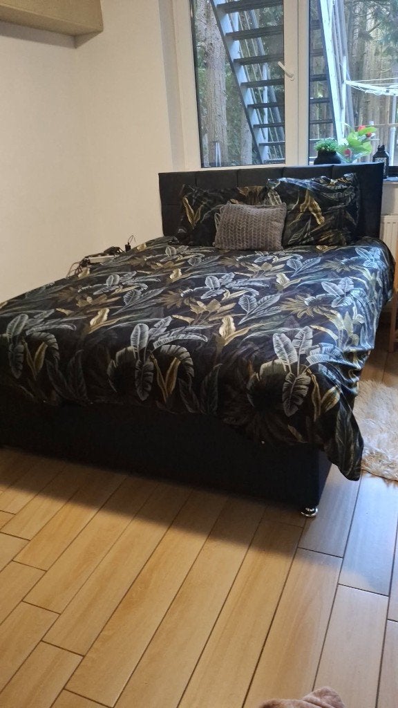 Prachtig bed en het zachtste matras dat verkrijgbaar is., Huis en Inrichting, Slaapkamer | Bedden, Verzenden, Nieuw, Tweepersoons