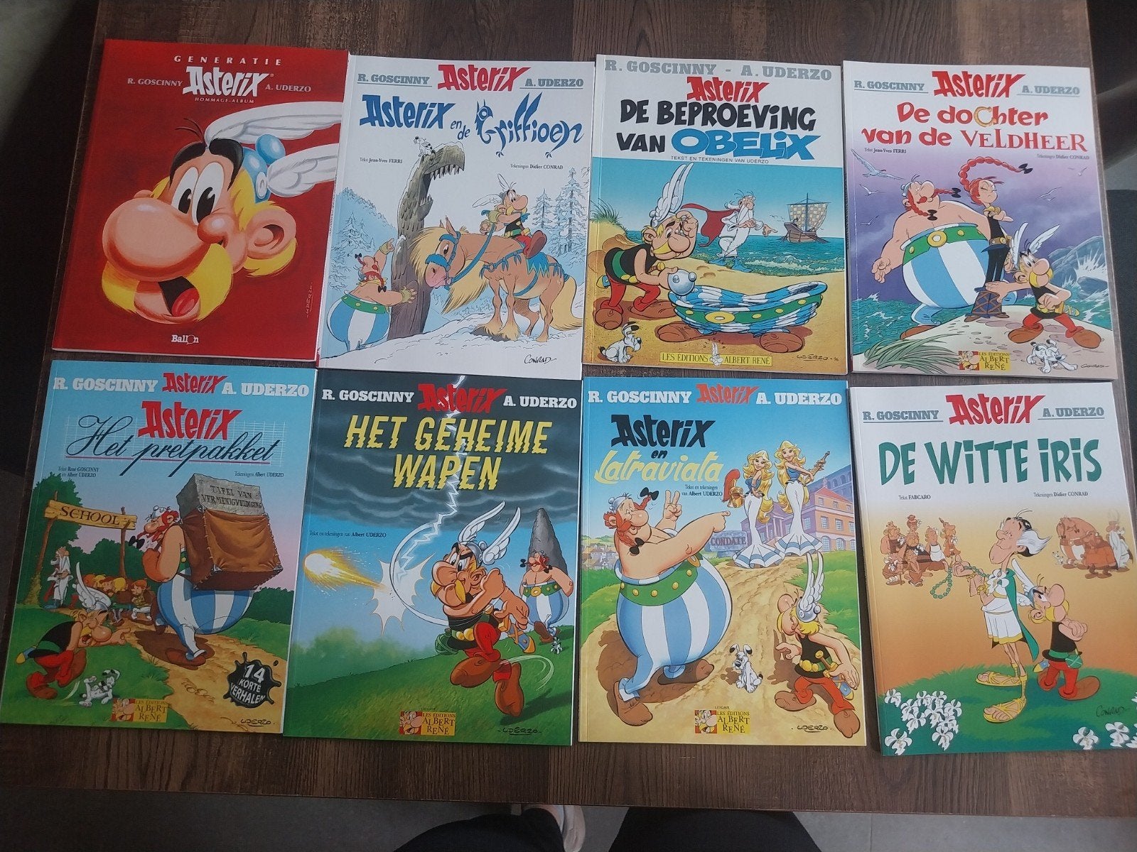 8 stripalbums Asterix & Obelix, Meerdere stripboeken, Ophalen of Verzenden, Zo goed als nieuw, Goscinny - Uderzo