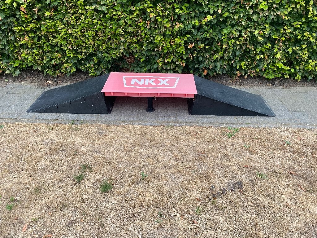 Double Skate Ramp - NKX, Sport en Fitness, Skateboarden, Ophalen, Zo goed als nieuw, Skateboard
