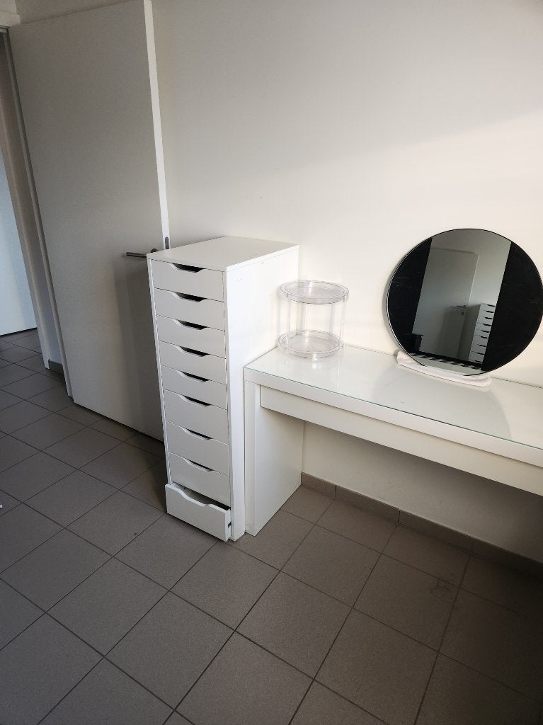IKEA make-up tafel / kaptafel set + ladekast + ronde spiegel, Huis en Inrichting, Ophalen, Gebruikt