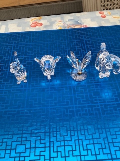 4 st Swarovski - Vlinder -Paard- Aap - Olifant- met stempel, Verzamelen, Swarovski, Ophalen of Verzenden, Zo goed als nieuw, Figuurtje