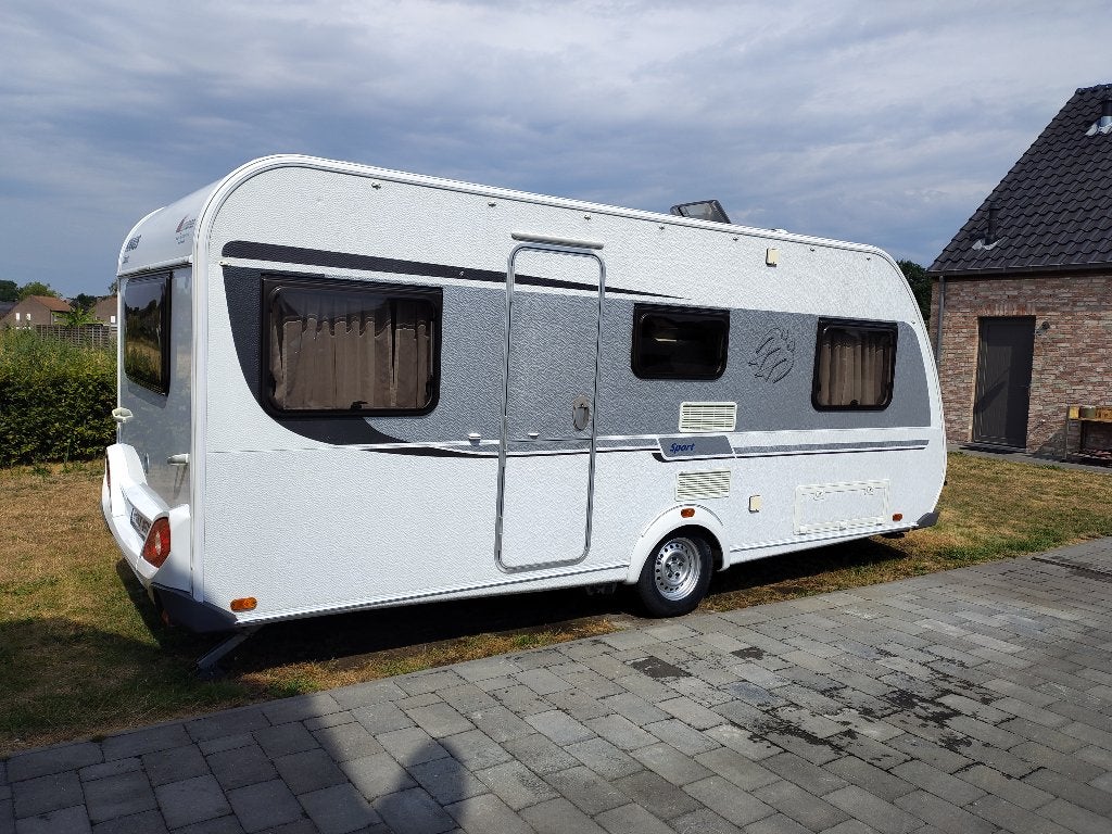 Knaus Sport 500 EU 2013 Enkele bedden/Mover/Satelliet/Luifel, 2 aparte bedden, Rondzit, 7 tot 8 meter, Particulier