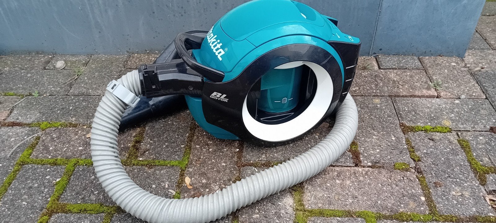 makita accu stofzuiger dcl 501, Ophalen