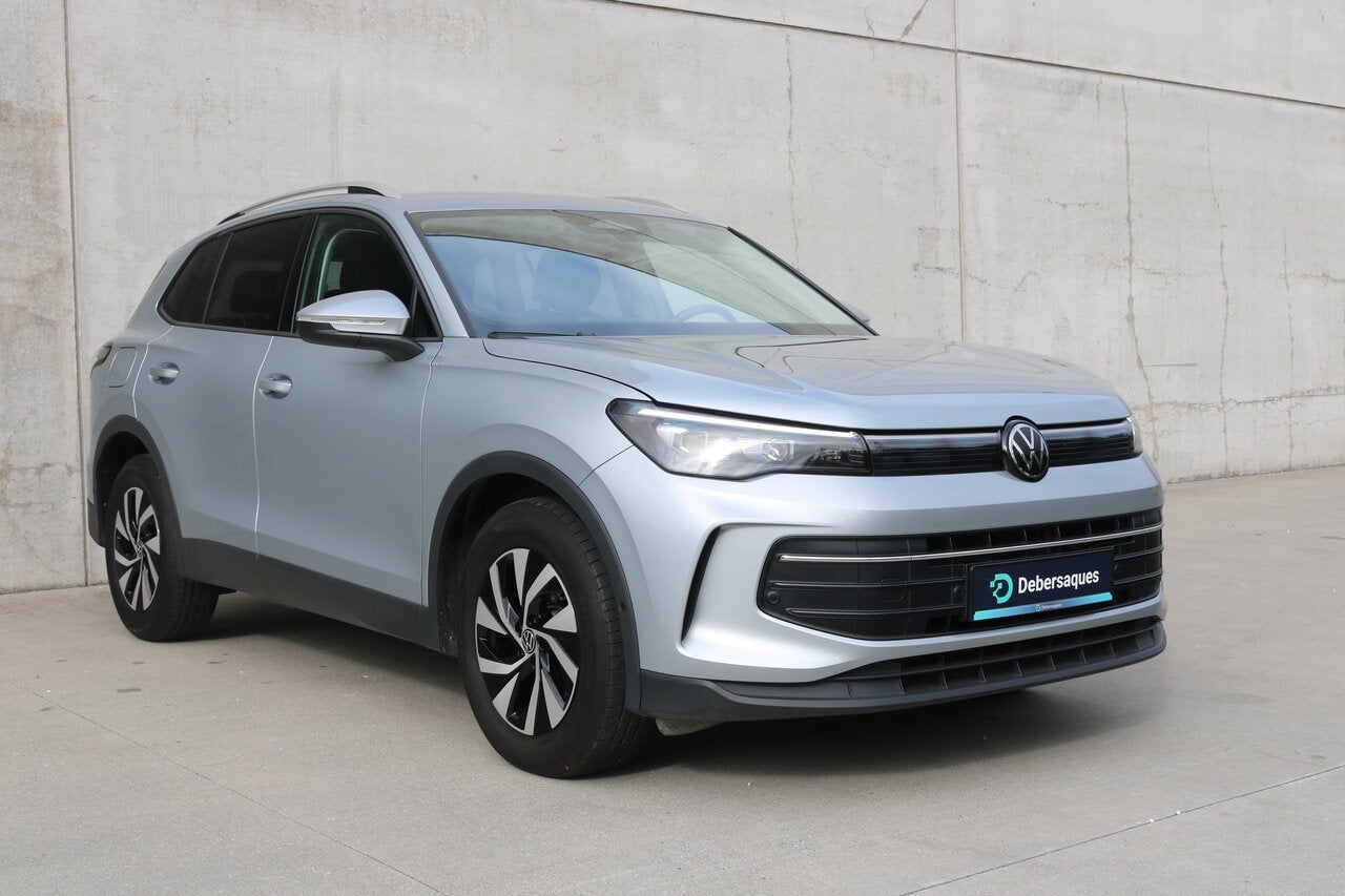 Volkswagen Tiguan 1.5 eTSI | IQ.LIGHT | Achteruitrijcamera, Autos, Argent ou Gris, Achat, Entreprise, 0 kg
