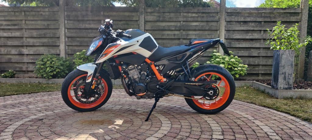 KTM Duke 890 R, Motoren, 2 cilinders, Motorrijbewijs A, 889 cc, Particulier
