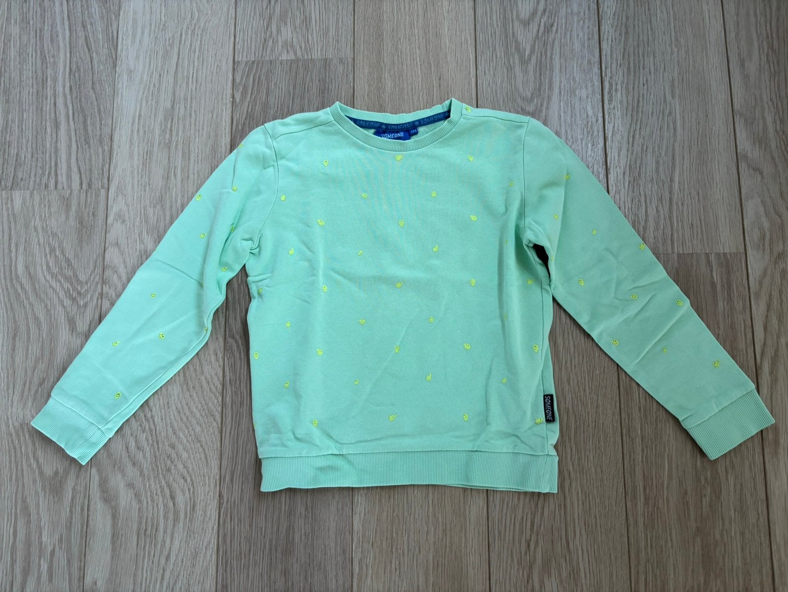 Someonen trui groen , maat 134, Kinderen en Baby's, Kinderkleding | Maat 134, Ophalen of Verzenden, Zo goed als nieuw, Jongen of Meisje