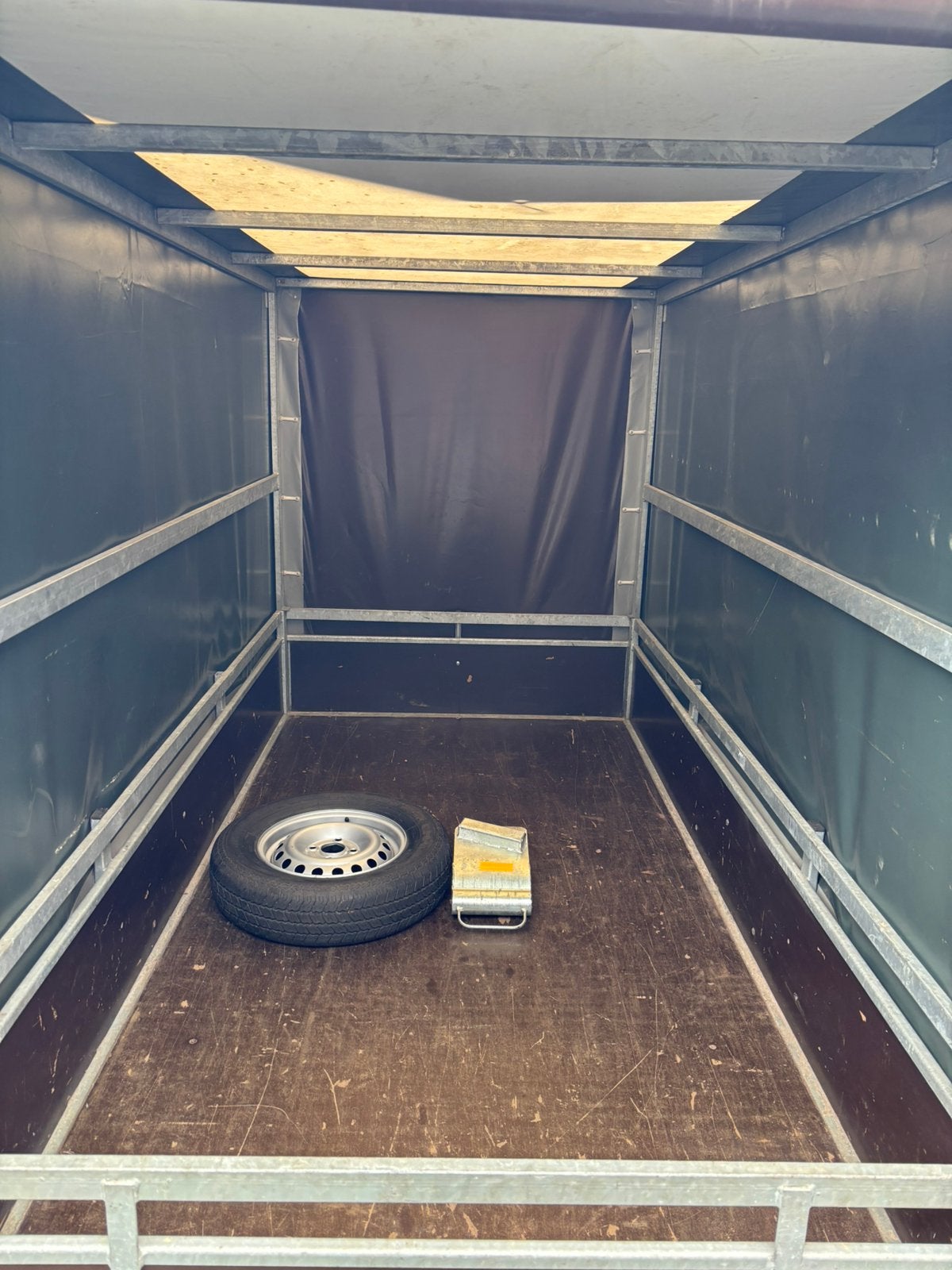 Aanhangwagen met huif 750kg, Ophalen, Gebruikt