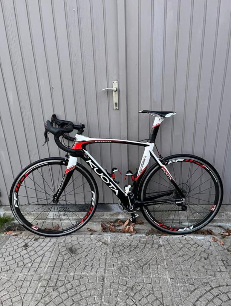 Koersfiets van Kuota Kharma, Ophalen