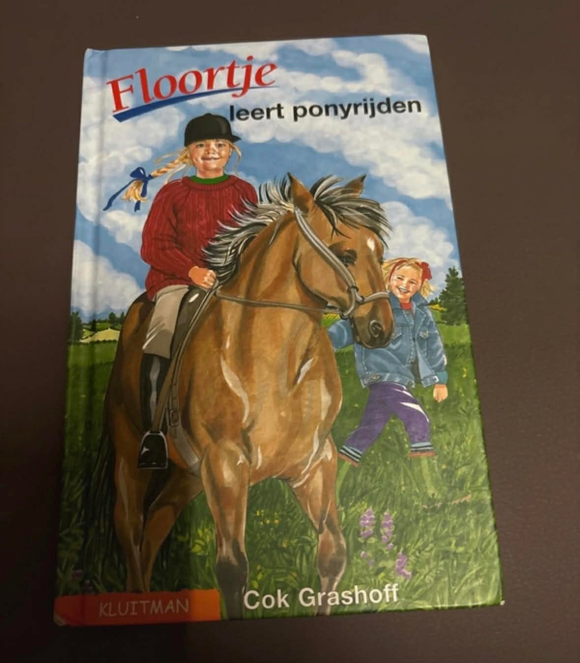 Floortje leert ponyrijden, Ophalen