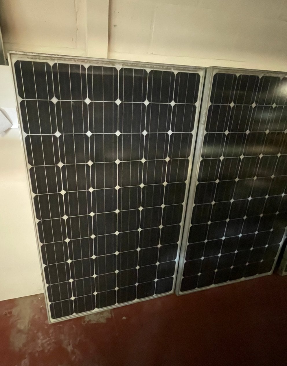 24 zonnepanelen + omvormer Sunnyboy, Doe-het-zelf en Bouw, Zonnepanelen en Toebehoren, Ophalen, Gebruikt