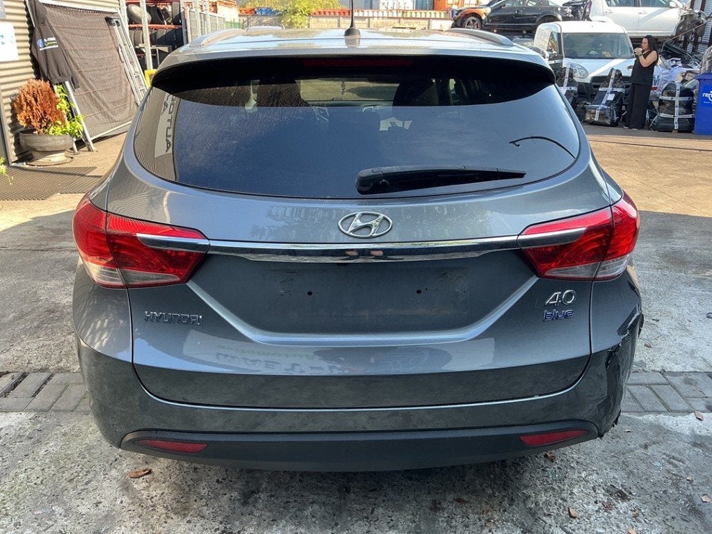 AMORTISSEUR ARRIÈRE GAUCHE Hyundai i40 CW (VFC), Hyundai Motor Deutschland GmbH, Kaiserleipromenade 5
63067  Offenbach am Main, DE