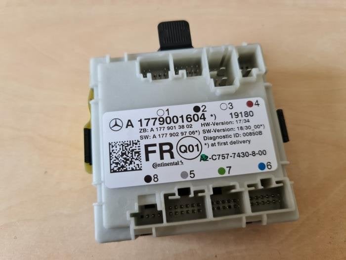 Module (diversen) van een Mercedes CLA, Gebruikt, -, Ophalen of Verzenden, -