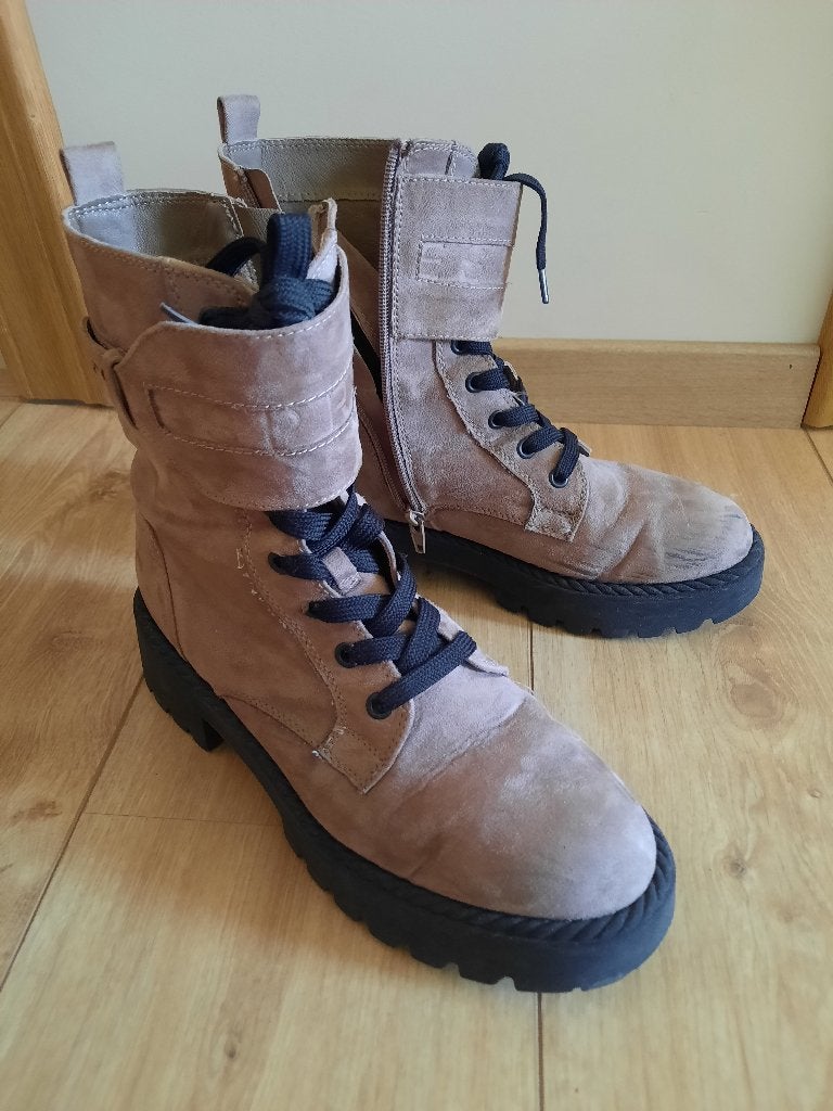 Esprit damesschoenen, Ophalen, Bruin, Lage of Enkellaarzen, Zo goed als nieuw
