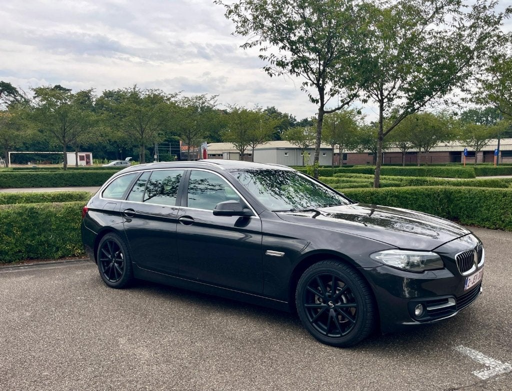 BMW 520d Touring xDrive Facelift (2016), Auto's, Automaat, Euro 6, 4 cilinders, Bruin