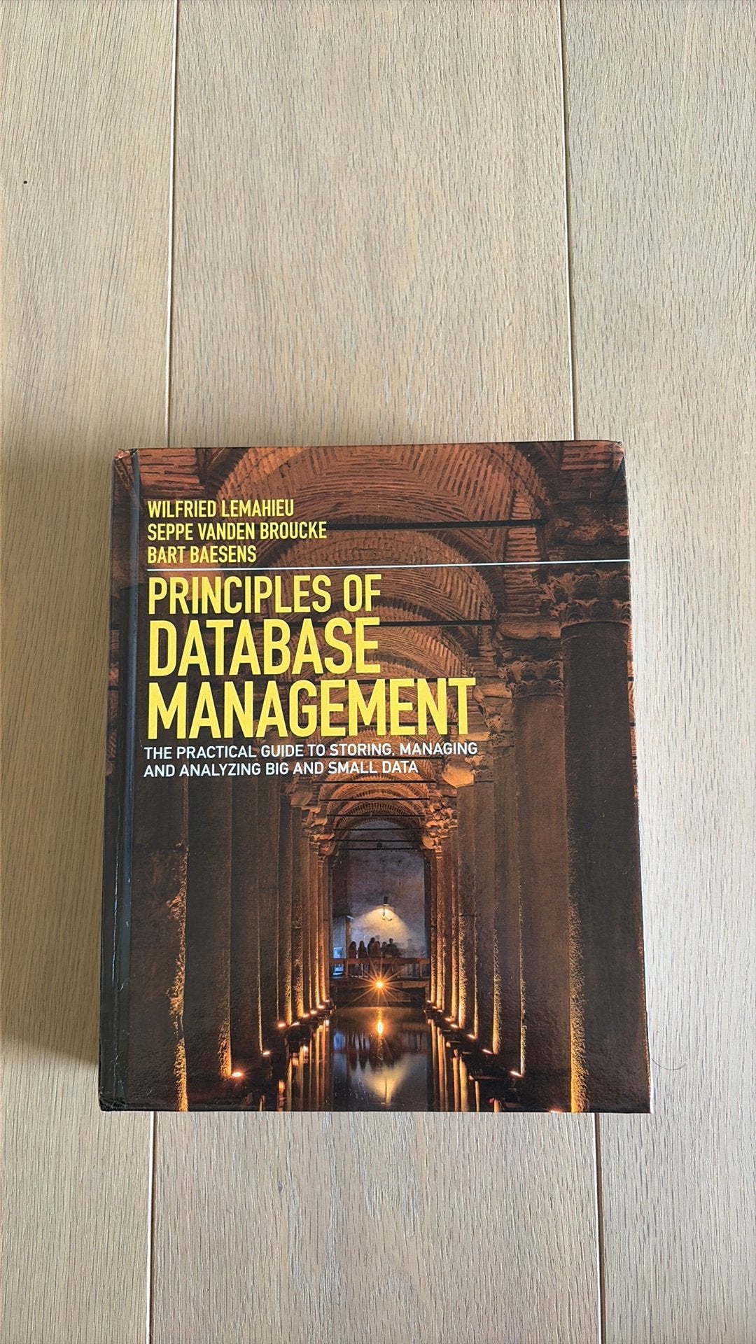 Principles of Database management, Boeken, Ophalen of Verzenden, Zo goed als nieuw