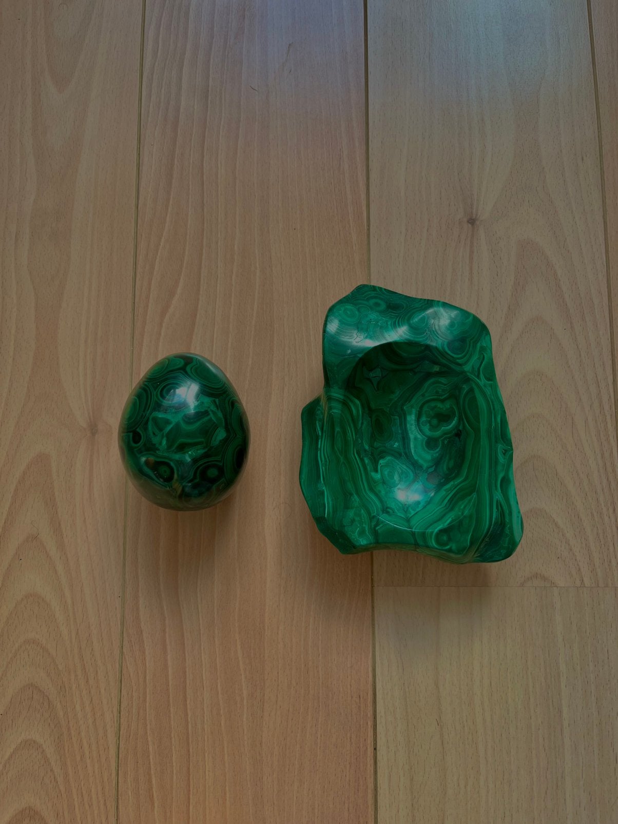 Cendrier et œuf en malachite - 2,736kg, Handtassen en Accessoires, Ophalen, Zo goed als nieuw