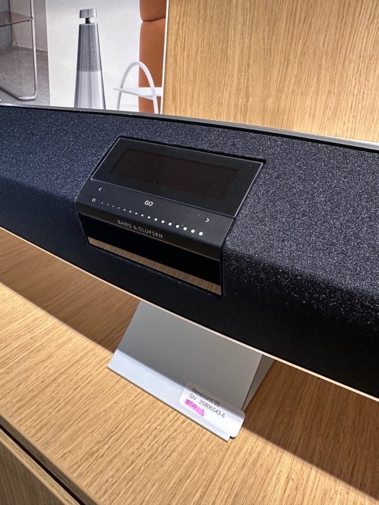 Bang & Olufsen Beosound 35 Multiroom speaker op stand B&O, Audio, Tv en Foto, Info@bang-olufsen.dk, Zo goed als nieuw, Bang & Olufsen