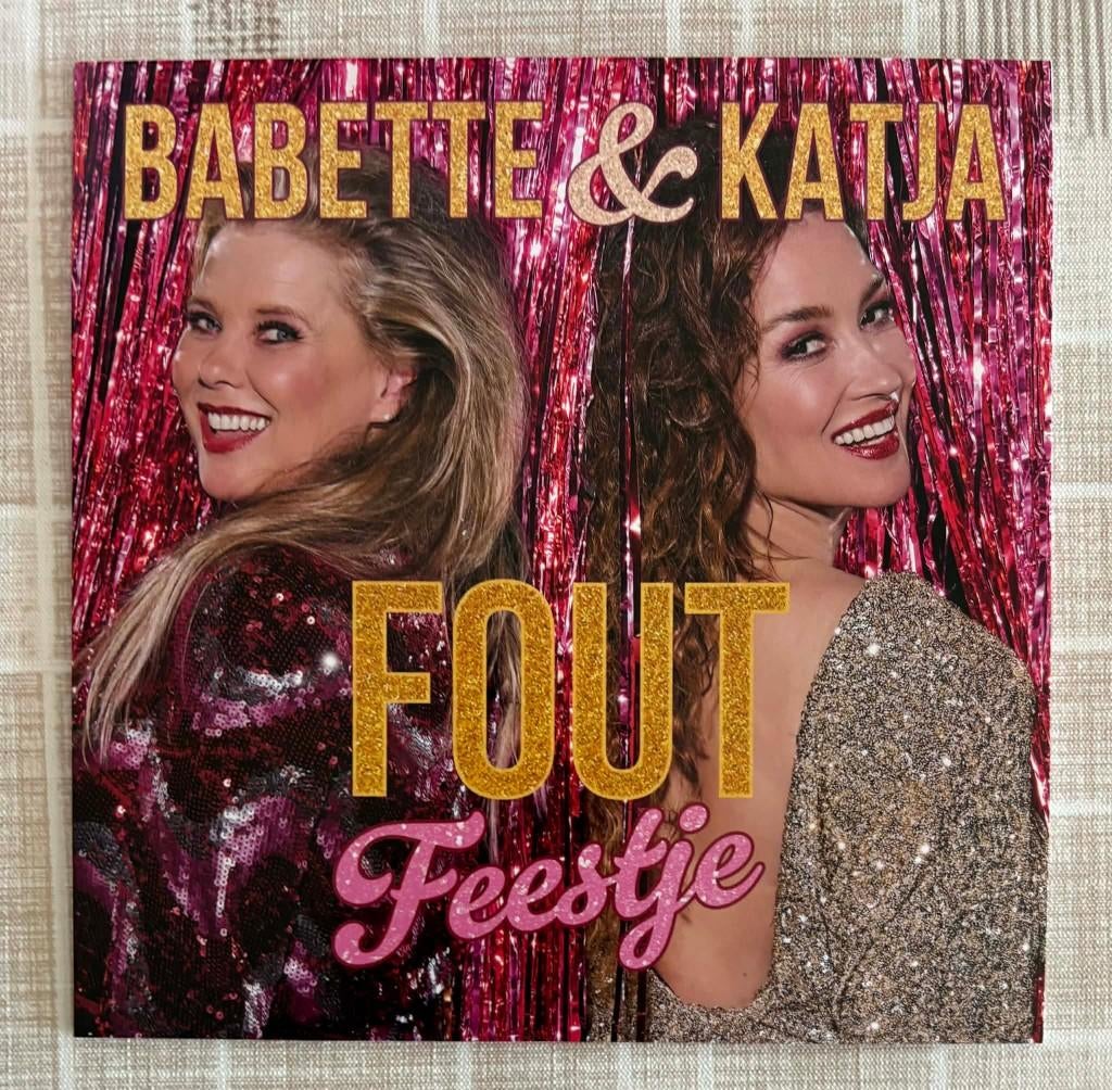 Babette & Katja  - Fout Feestje (Pink vinyl) (SV), CD & DVD, Vinyles | Néerlandophone, Comme neuf, Chanson réaliste ou Smartlap