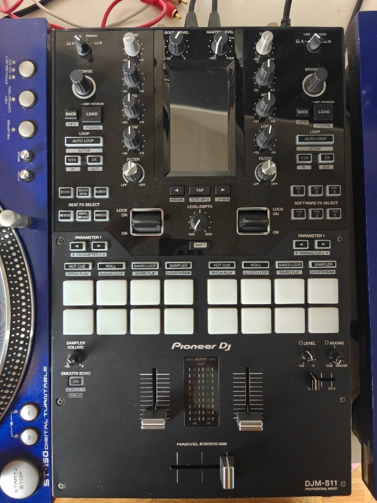 Complete Turntablist Setup Pioneer DJM-S11 Stanton ST150 ..., Muziek en Instrumenten, Dj-sets en Draaitafels, Ophalen, Pioneer