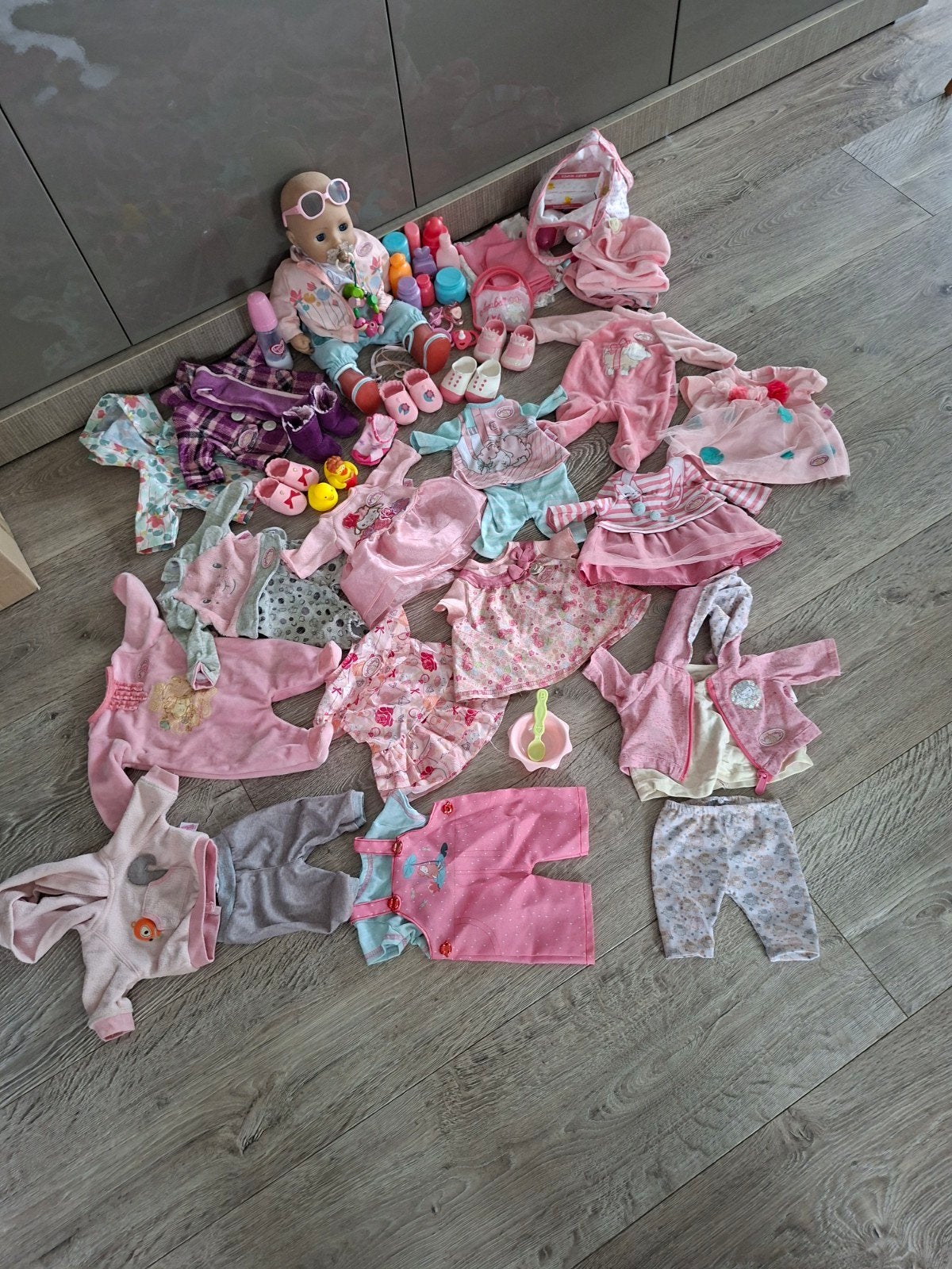 baby Annabelle (maakt geluid) met accessoires, Ophalen of Verzenden, Gebruikt, Babypop