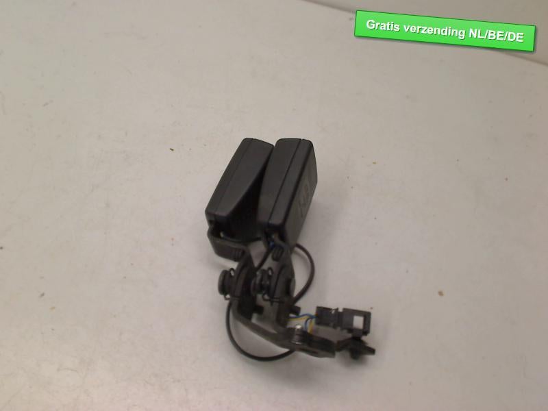 BOUCLE DE CEINTURE ARRIÈRE GAUCHE A3 Sportback (8VA / 8VF), Autos : Pièces & Accessoires, Habitacle & Garnissage, Dhr. R. de Gouw