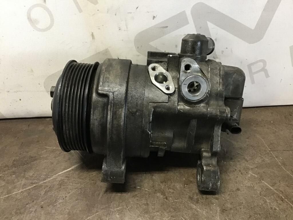 Stuurbekrachtigingspomp BMW 7-serie F01 750i 678734801, -, Utilisé, -, Enlèvement ou Envoi