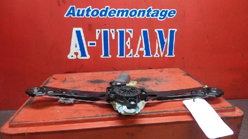 VITRE MECANISME ARRIÈRE DROIT C (W203) (A2038203042), Utilisé, Mercedes-Benz
