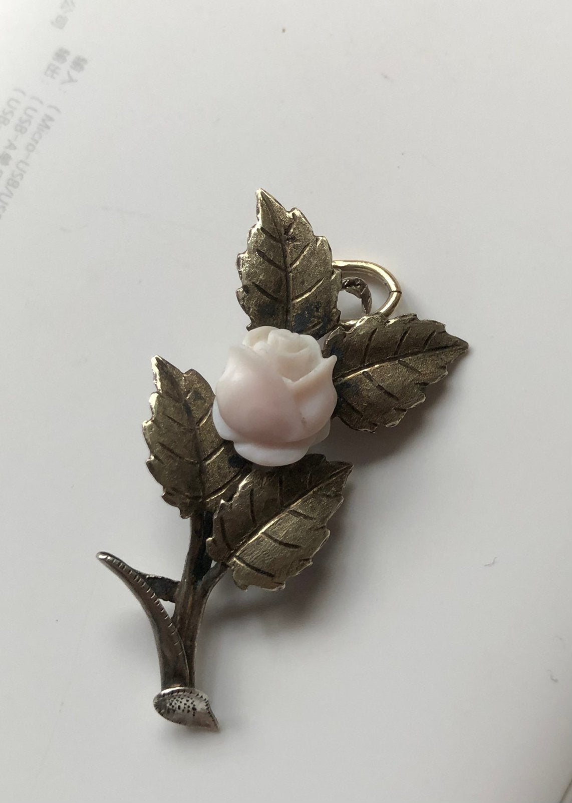 Pendentif vintage avec corail véritable ( peau d’ange), Ophalen of Verzenden, Zo goed als nieuw