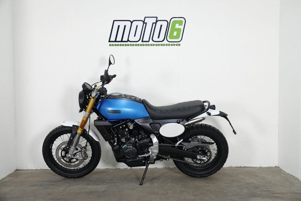 Fantic 700 Scrambler demomotor, Motoren, 700 cc, 2 cilinders, Motorrijbewijs A, Meer dan 35 kW