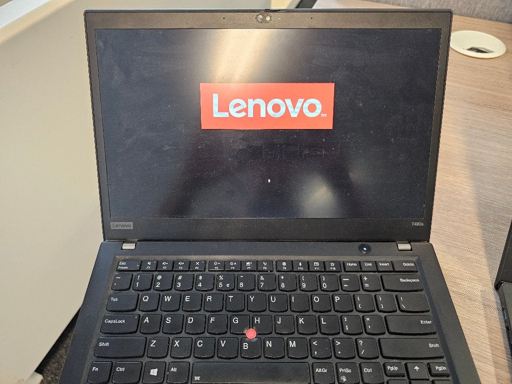 Lenovo ThinkPad T490s, Informatique & Logiciels, Ordinateurs portables Windows, Utilisé, 14 pouces, SSD, 2 à 3 Ghz, 16 GB, Qwerty