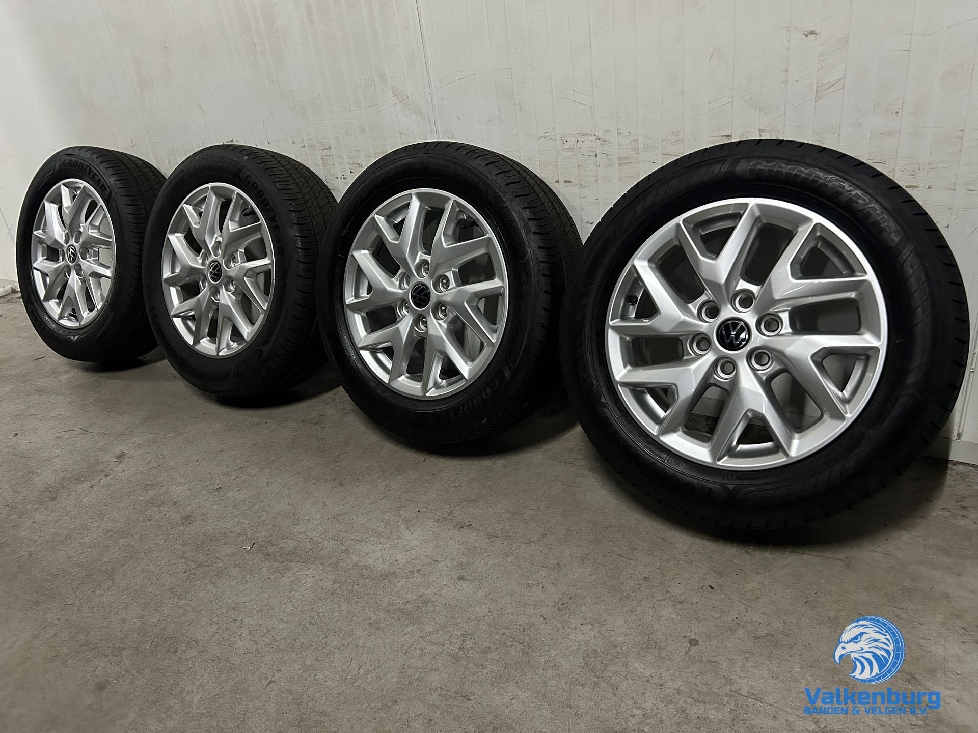 9-10mm! Originele VW Transporter Bulli T7 Multivan Le mans 1, Auto-onderdelen, Banden en Velgen, -, -, Banden en Velgen, 17 inch