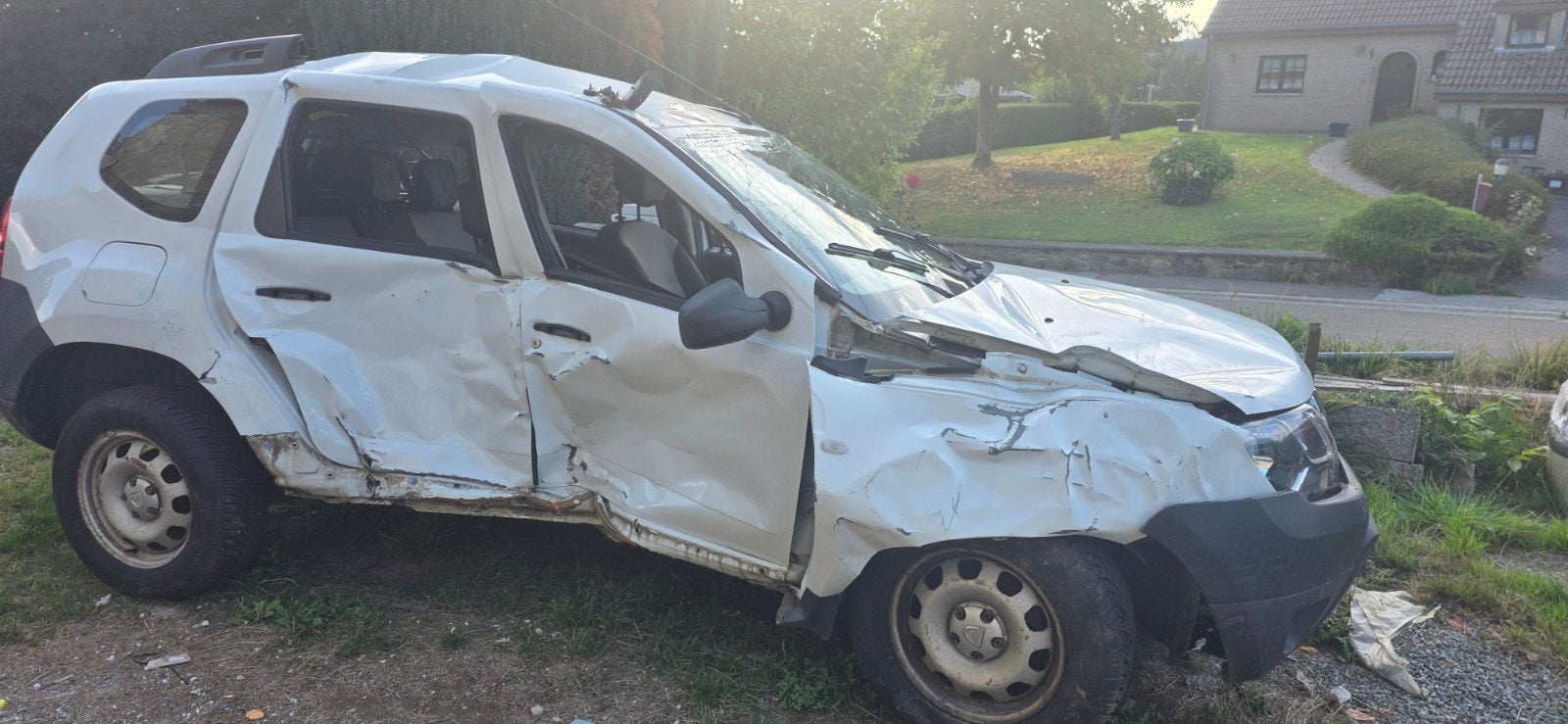 Dacia Duster 2014 accidentée – 1.6 essence / LPG, Enlèvement ou Envoi, Dacia