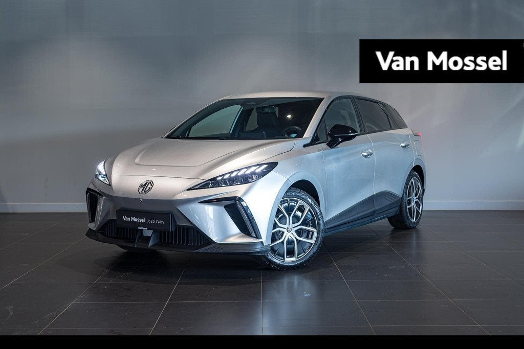 MG MG4 64 kWh Luxury, Auto's, MG, Automaat, Gebruikt, 1675 kg, 5 deurs