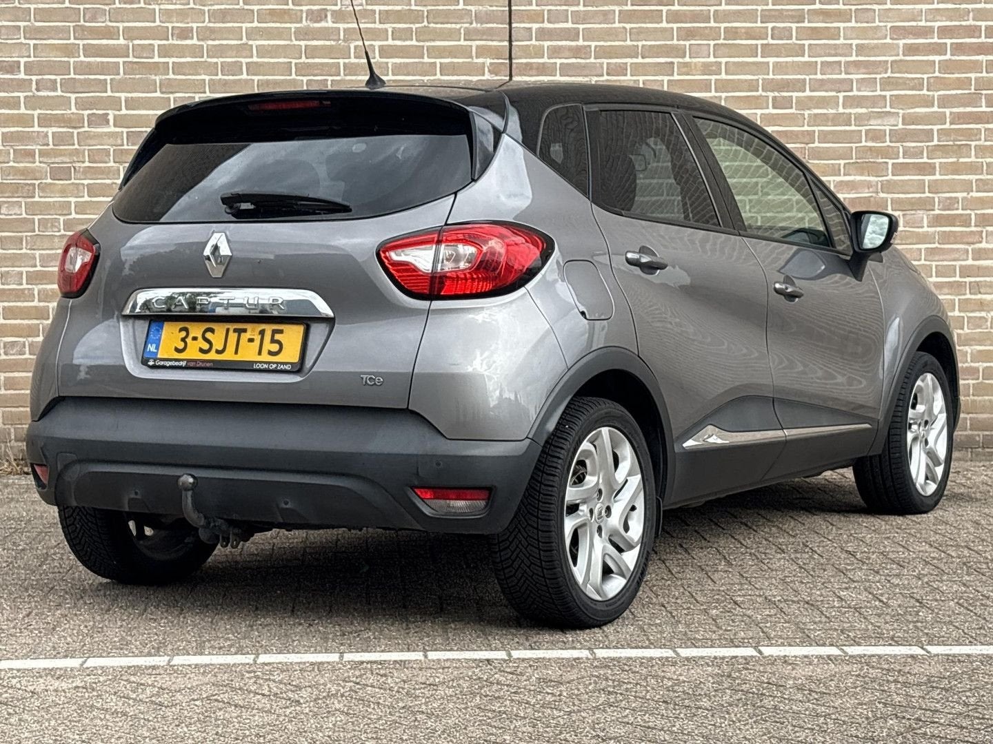 Renault Captur 0.9 TCe Dynamique | Climate | Cruise | Navi |, Auto's, Zwart, Bedrijf, Handgeschakeld, 113 g/km