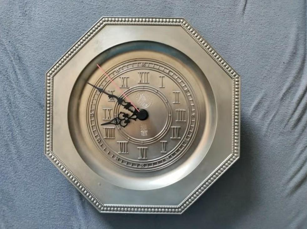 wandklok tin, Enlèvement, Comme neuf, Analogique, Horloge murale