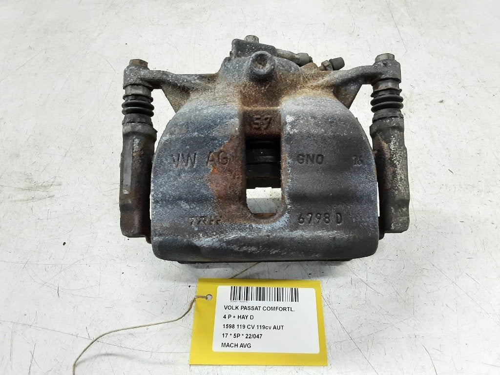 ETRIER DE FREIN AVANT GAUCHE Volkswagen Passat (3G2), Volkswagen, Volkswagen AG, Utilisé, Kundenbetreuung@volkswagen.de