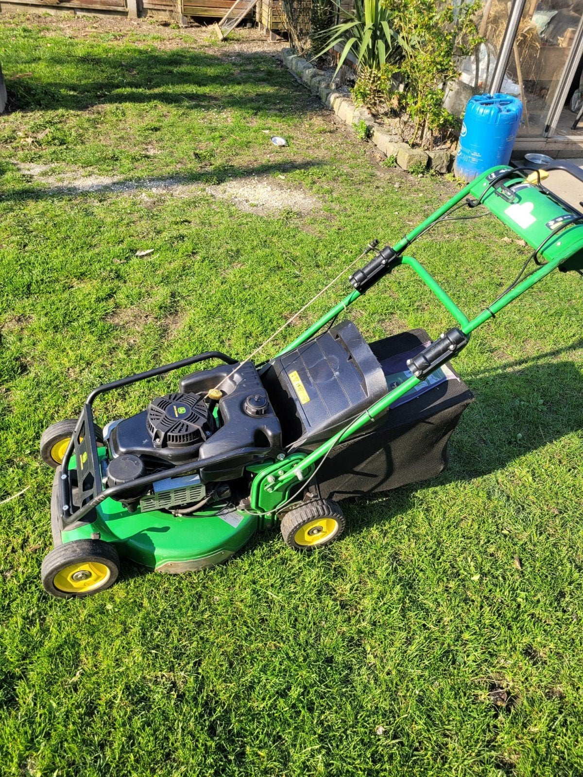 Tondeuse professionnelle John Deere prête à l'emploi, Jardin & Terrasse, Enlèvement, Bac de ramassage