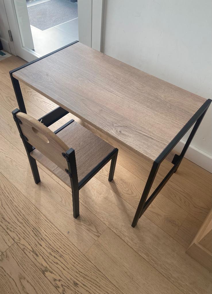 Kinderbureautje met stoel, Ophalen, Zo goed als nieuw, Tafel(s) en Stoel(en)
