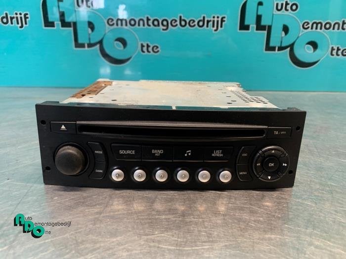 Radio d'un Peugeot 207, -, 3 mois de garantie, Utilisé, -