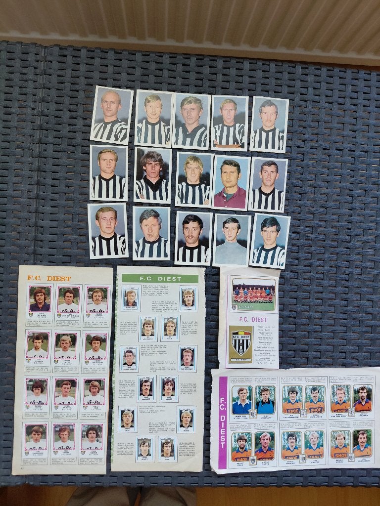 Panini lot FC DIEST, Enlèvement ou Envoi, Utilisé, Affiche, Image ou Autocollant