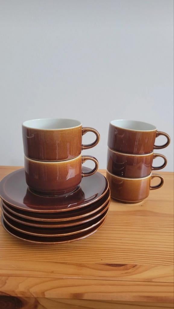 Ensemble de tasses et soucoupes, Enlèvement, Céramique, Tasse(s) et/ou soucoupe(s)