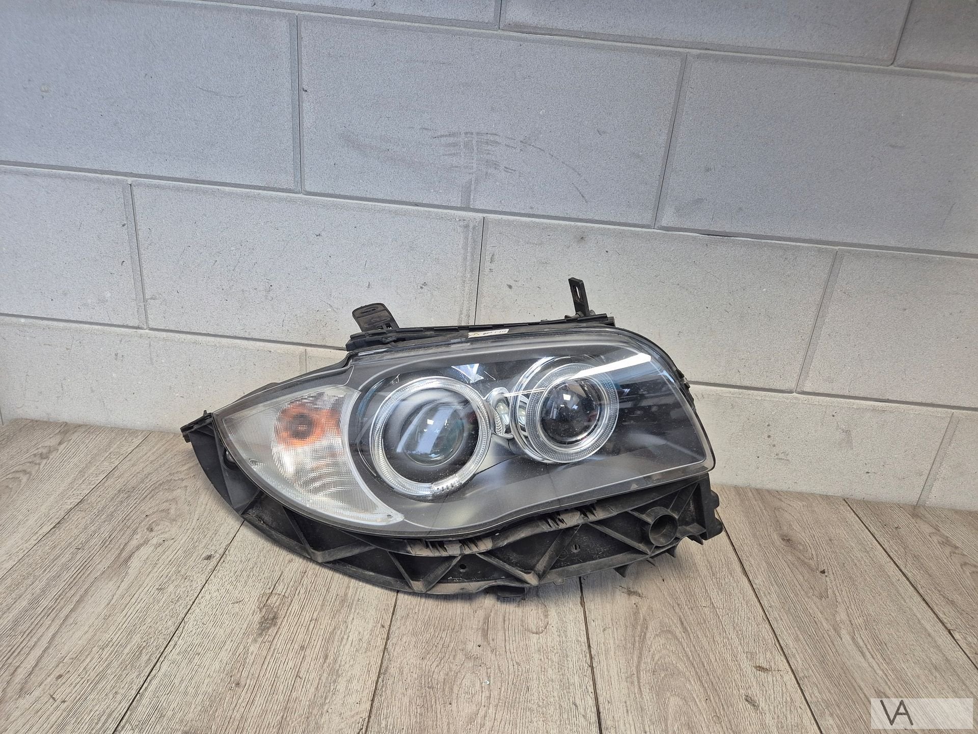 Koplamp bi XENON rechts van BMW 1 serie E87 facelift €300, Autos : Pièces & Accessoires, -, Utilisé, -, Enlèvement ou Envoi