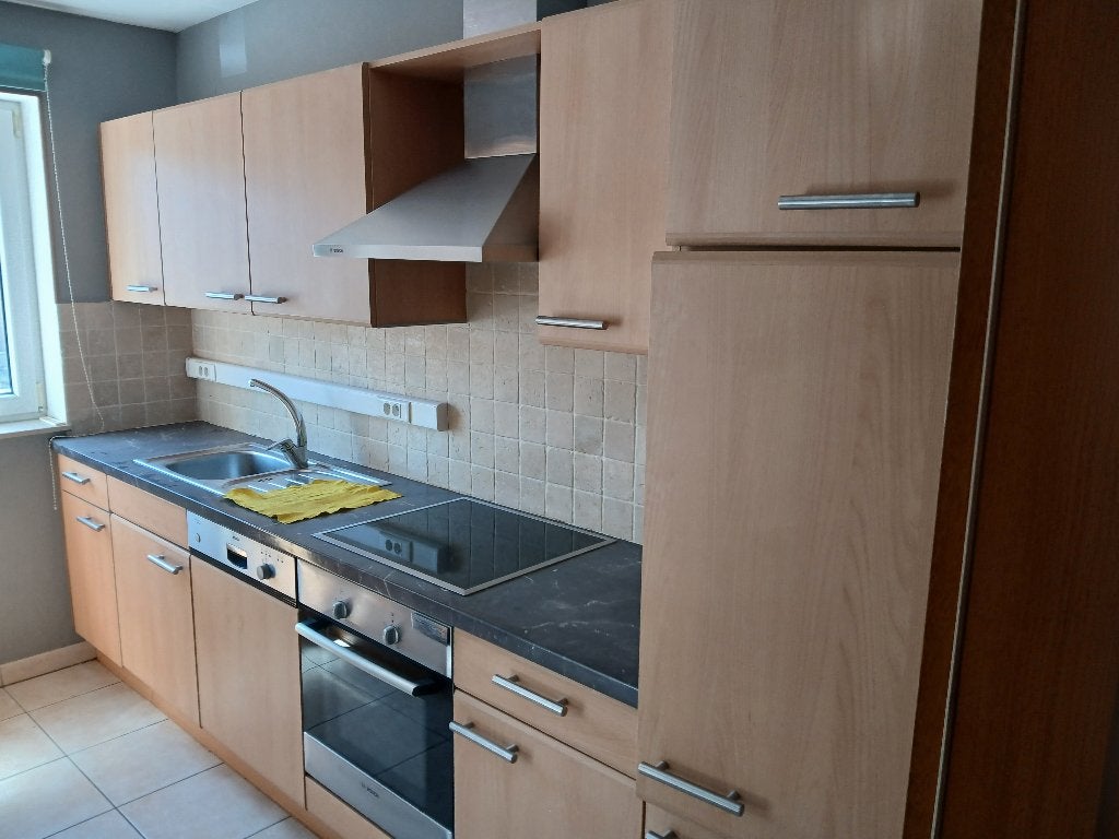 Cuisine équipée Bosch, Maison & Meubles, Cuisine | Cuisines complètes, Bois, Brun, Enlèvement, Utilisé