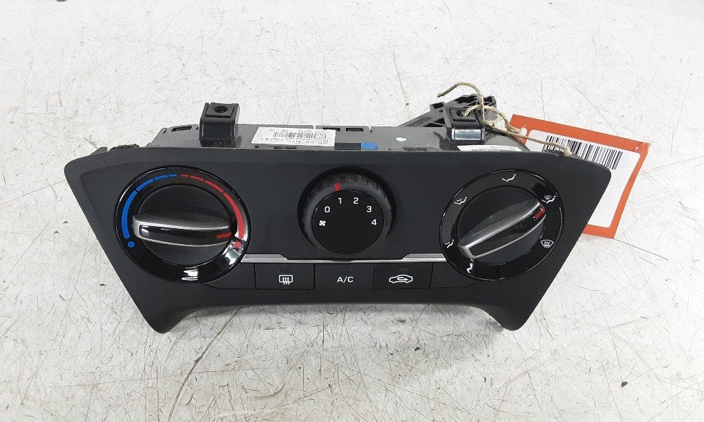 BEDIENINGSPANEEL VERWARMING Hyundai i20 (GBB) (HC41OJO0166), Gebruikt, Hyundai