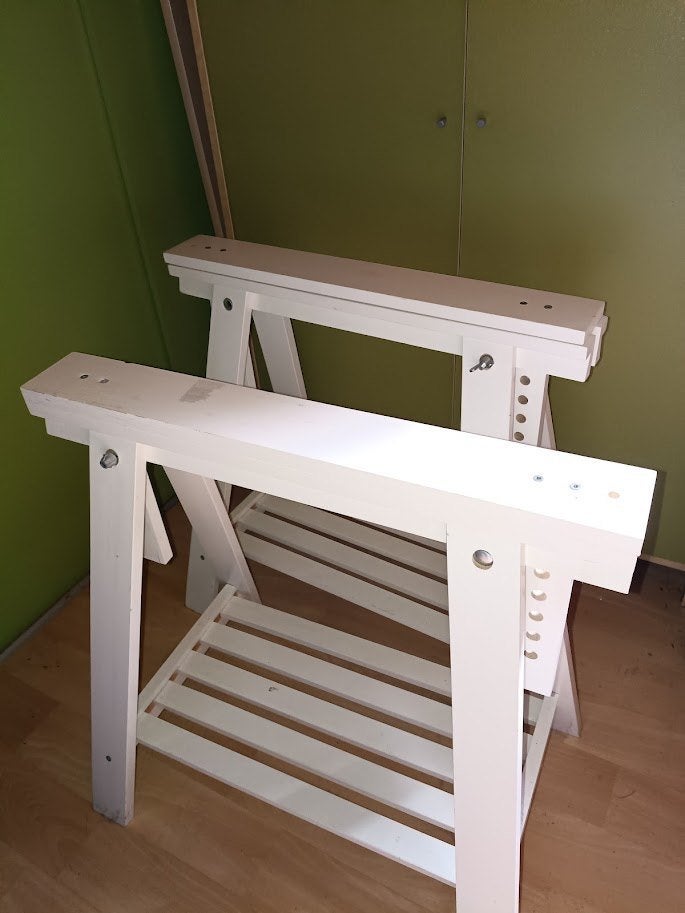 witte schragen voor bureau -ikea MITTBACK, Huis en Inrichting, Ophalen, Scandinavisch, Hout, In hoogte verstelbaar