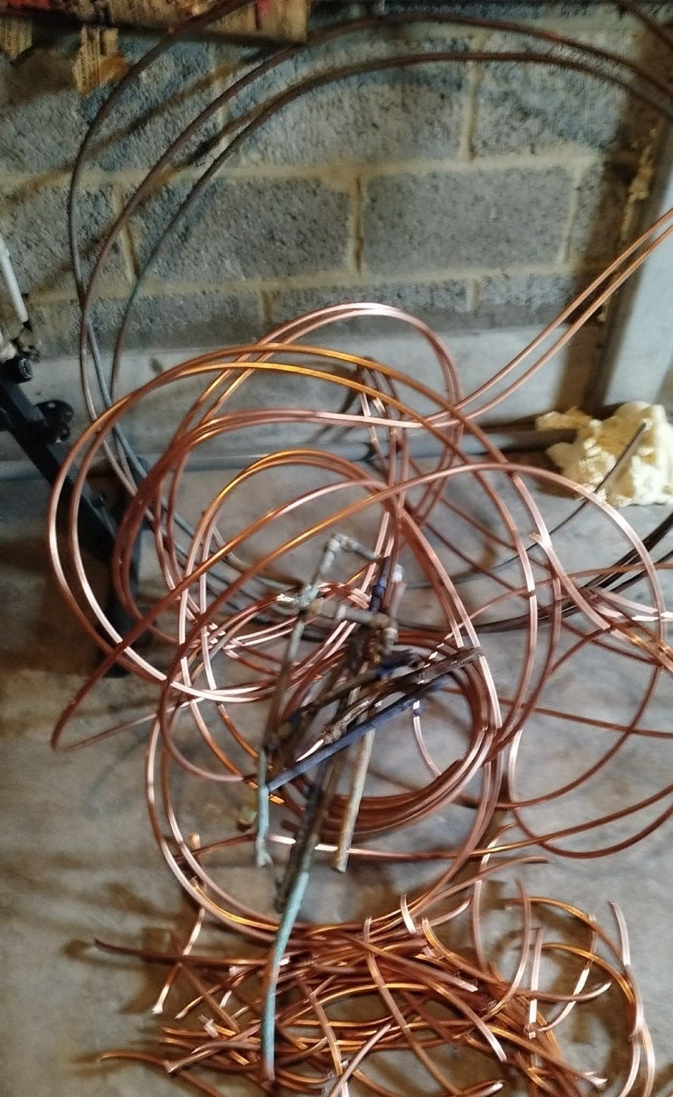 Enlèvement vielles tuyauterie, électricité. Pour pas cher je, Bricolage & Construction, Électricité & Câbles, Enlèvement