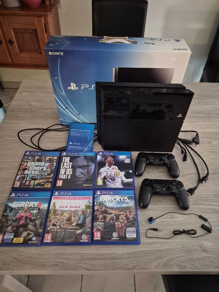 PS4 + 2 controllers + 6 games - perfecte staat, Games en Spelcomputers, Ophalen, Met 2 controllers, Zo goed als nieuw, Original