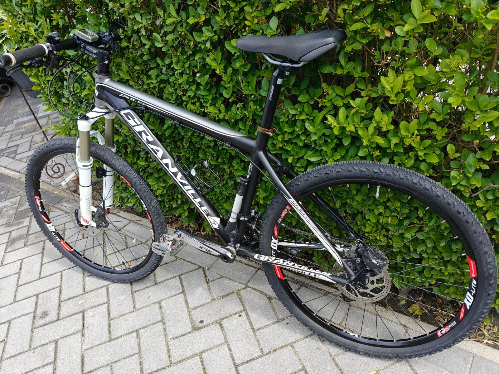 Mtb Granville in nieuwstaat, Ophalen