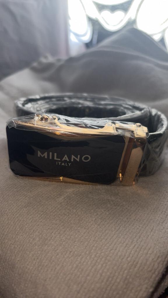 Gloednieuwe mannen riemen, Kleding | Heren, Riemen en Ceintuurs, Ophalen, Zo goed als nieuw