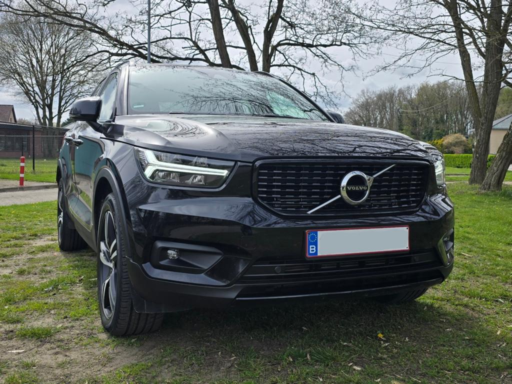 ‼️VOLVO XC40 T4 HYBRIDE‼️✅️FULL R-DESIGN✅️FACELIFT, Auto's, Volvo, Automaat, Zwart, Leder, Dealer onderhouden